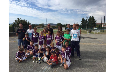 U11 : Un tournoi réussi, et une coupe à Davézieux