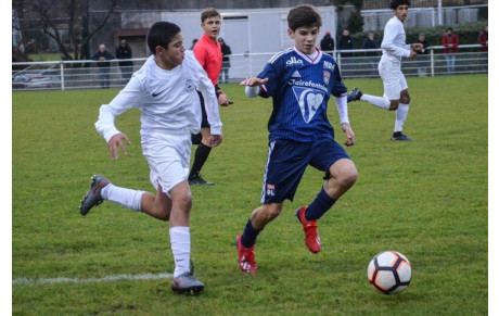&quot;Des nouvelles des Ex&quot; avec Romain Berthelin (Olympique Lyonnais) : &quot; Mon objectif est de continuer à progresser et d'aider l'équipe à gagner le championnat &quot;